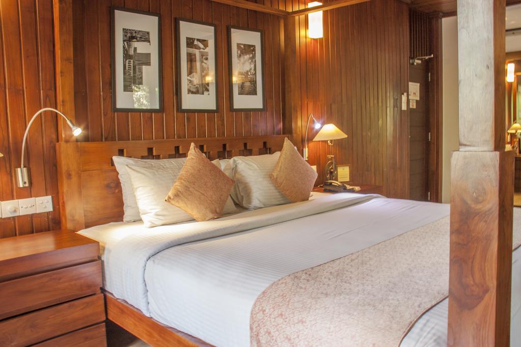 Colombo Court Hotel & Spa Экстерьер фото