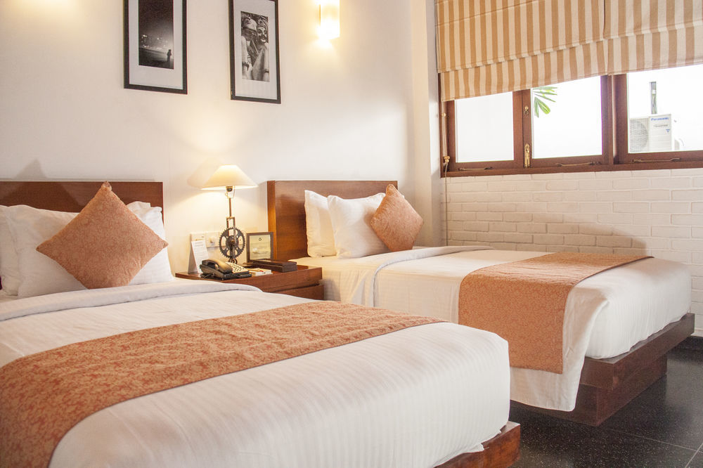 Colombo Court Hotel & Spa Экстерьер фото