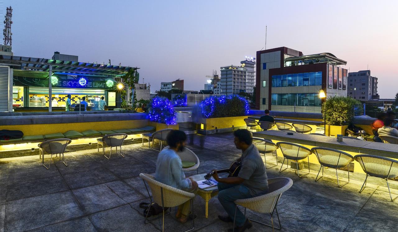 Colombo Court Hotel & Spa Экстерьер фото